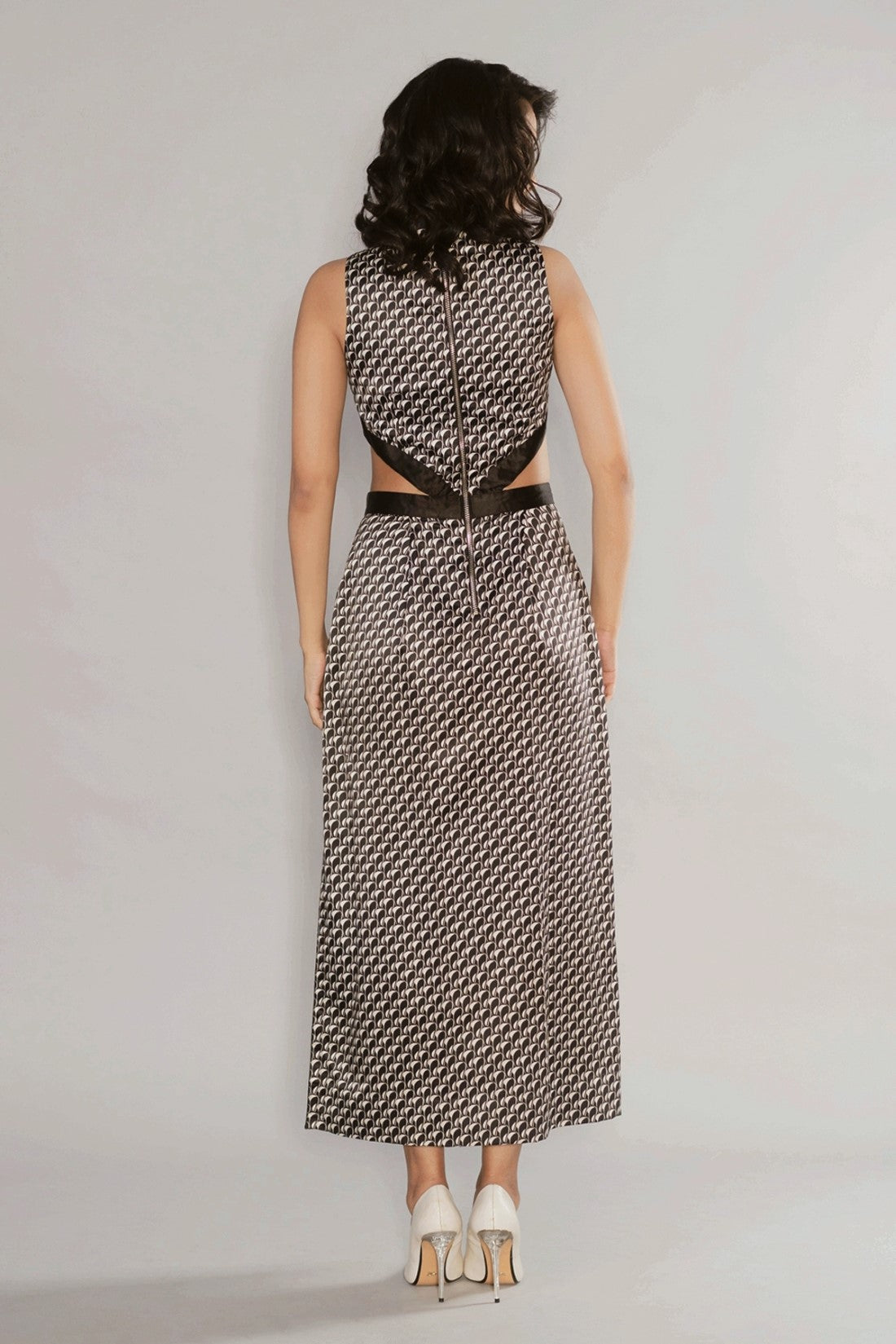 GOLDA VINTAGE (Black & White)