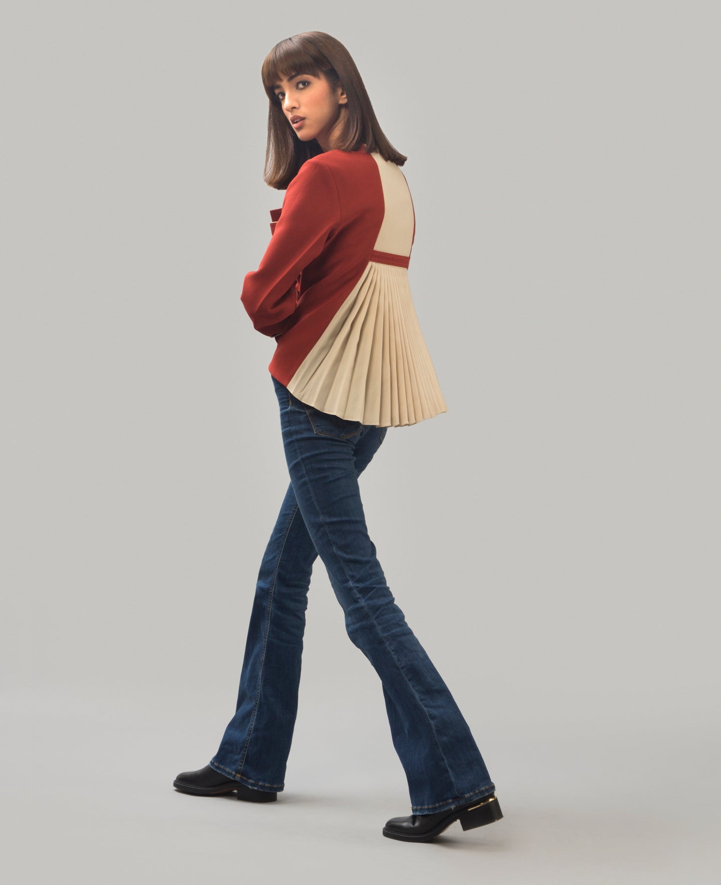 ELIZABETH TAYLOR (Red)